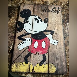 Mickey wooden decor